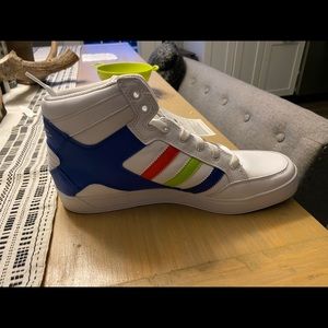 Adidas hard court hi new in box